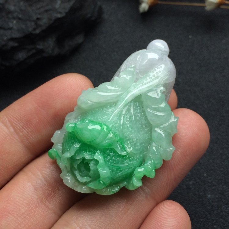 （超值推荐）糯冰种飘翠白菜挂件