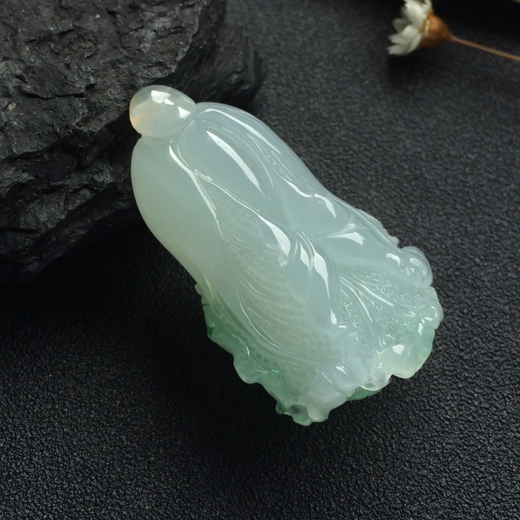（超值推荐）糯冰种飘花白菜挂件