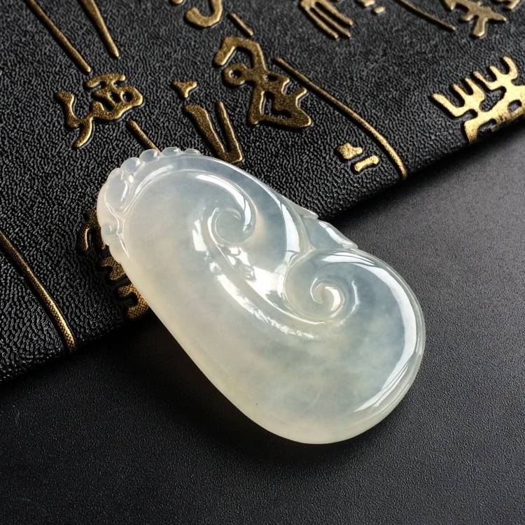 (超值推荐)冰种晴水如意挂件