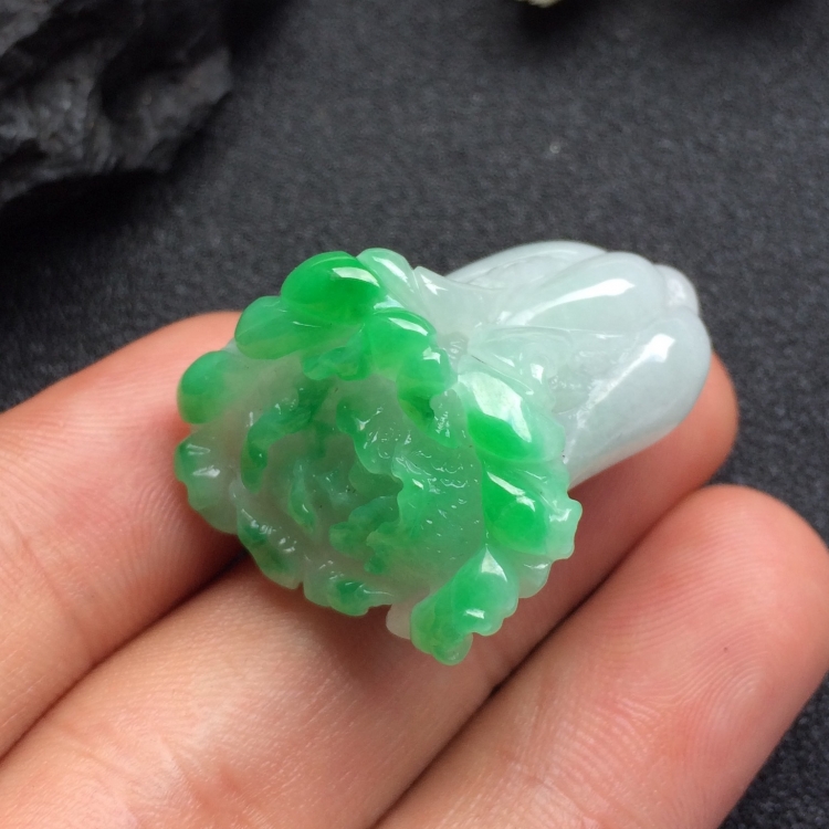 （超值推荐）糯冰种飘翠白菜挂件