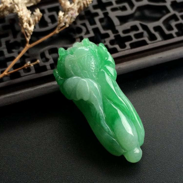（超值推荐）糯冰种飘翠白菜挂件
