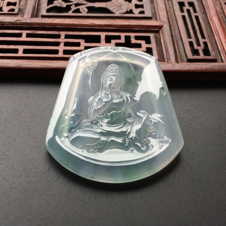 (超值推荐)冰种飘花观自在观音挂件