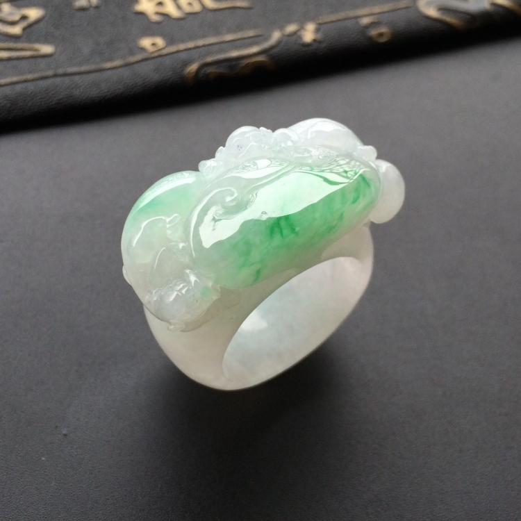(超值推荐)糯冰种飘翠如意指环