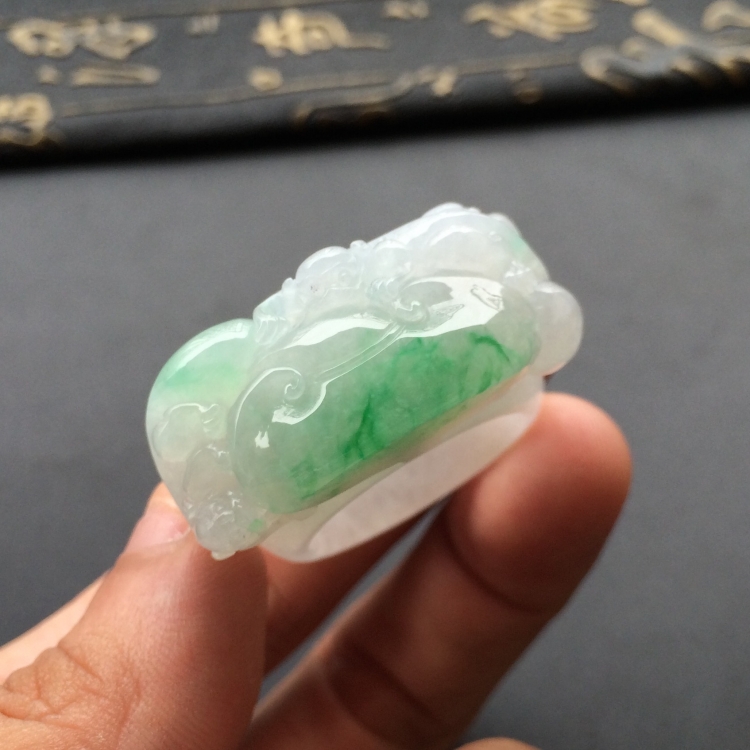 (超值推荐)糯冰种飘翠如意指环