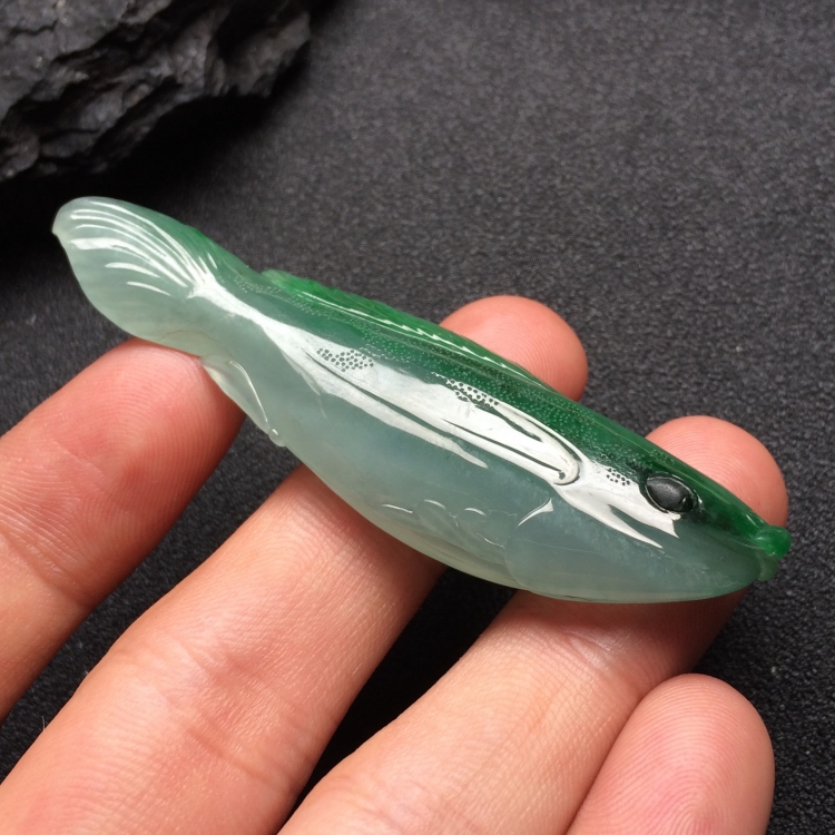 （超值推荐）糯冰种飘翠年年有余挂件