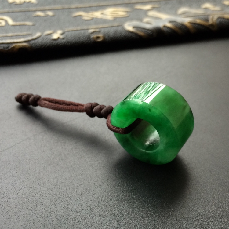 (超值推荐)糯冰种廯加绿路路通挂件