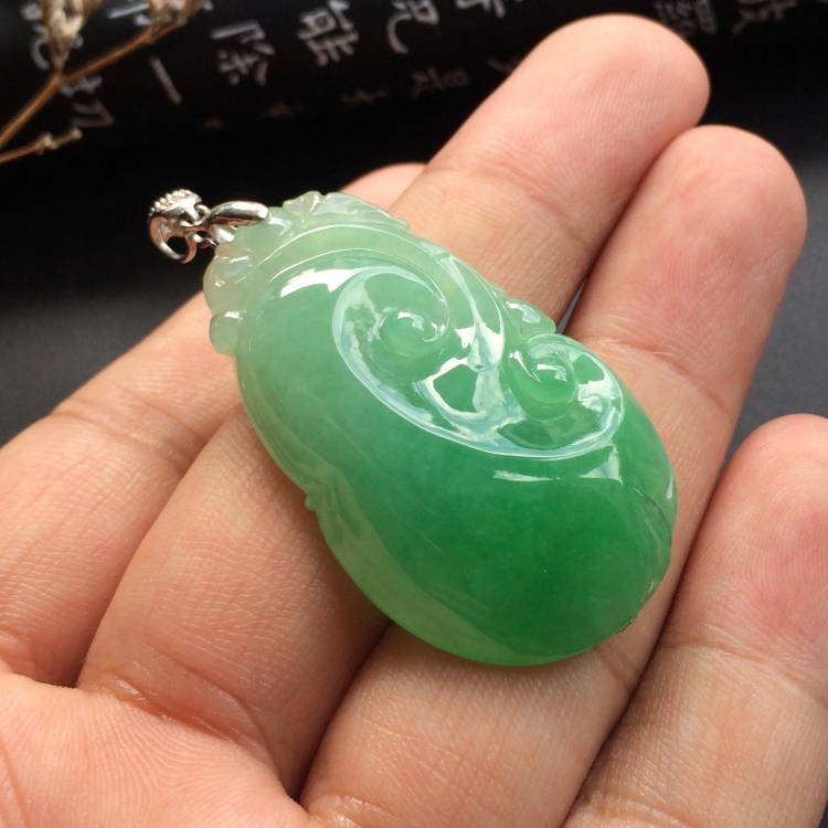 （超值推荐）糯冰种绿晴水如意挂件