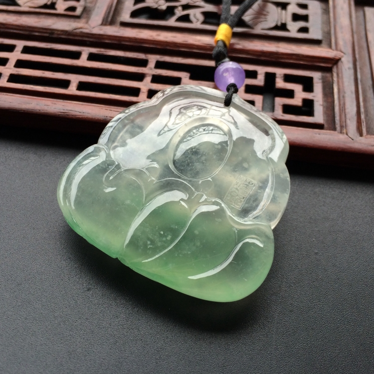 (超值推荐)冰玻种略飘翠宝宝佛挂件