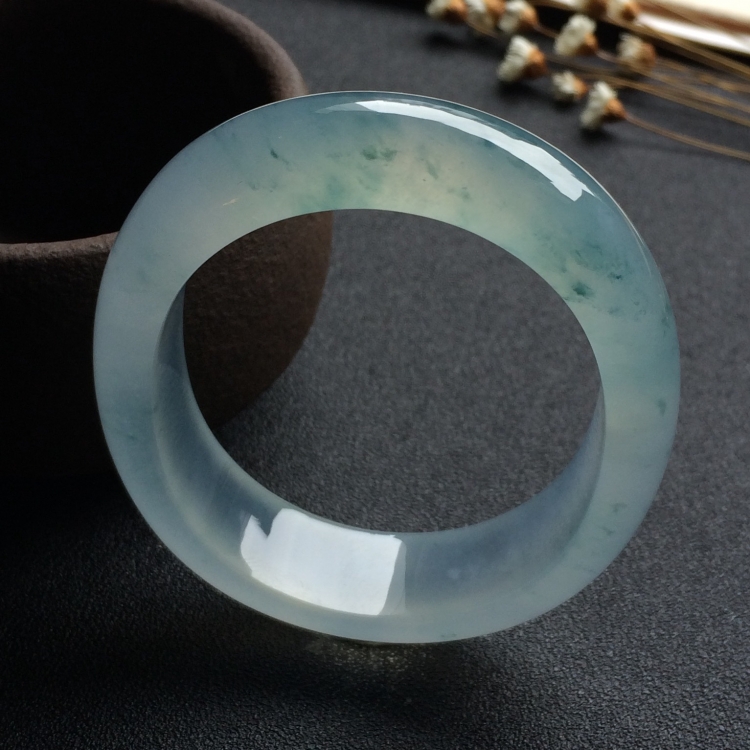 （超值推荐）冰种飘花贵妃镯（54.5mm-46.7mm）