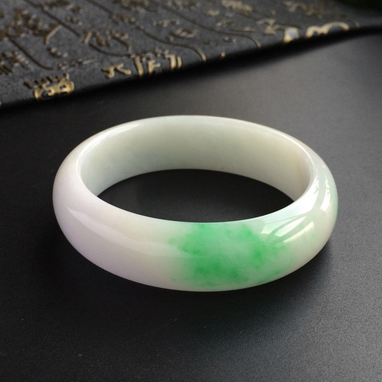 (超值推荐)糯冰种淡春带彩贵妃镯(54mm-48mm)