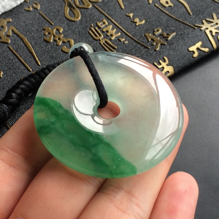 (超值推荐)冰种飘绿花平安扣挂件