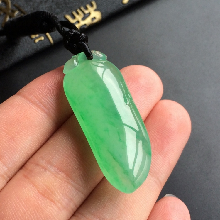 (超值推荐)冰种晴水飘翠福瓜挂件