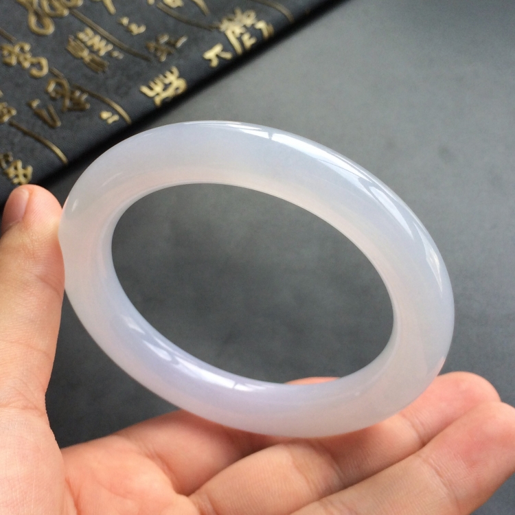 (超值推荐)糯冰种淡紫罗兰圆条手镯(57.2mm)