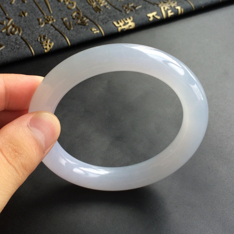 (超值推荐)糯冰种淡紫罗兰圆条手镯(57.2mm)