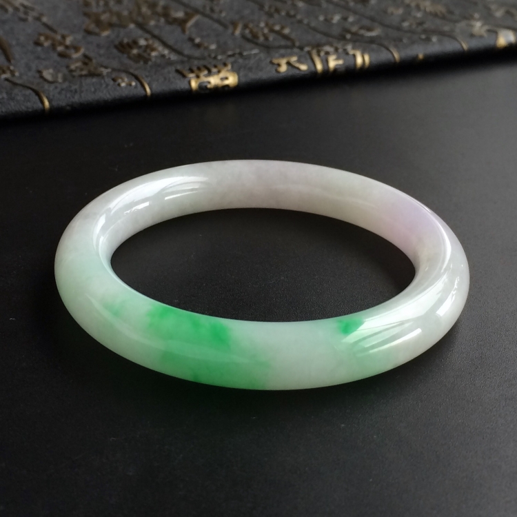 (超值推荐)糯冰种飘翠圆条手镯(52.4mm)
