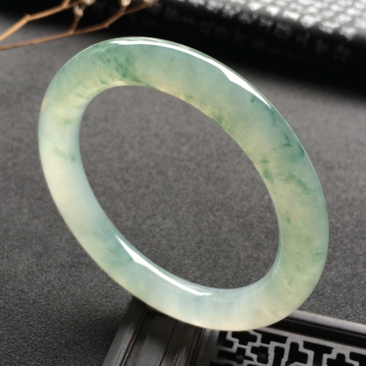 （超值推荐）冰种飘花圆条手镯（56mm）