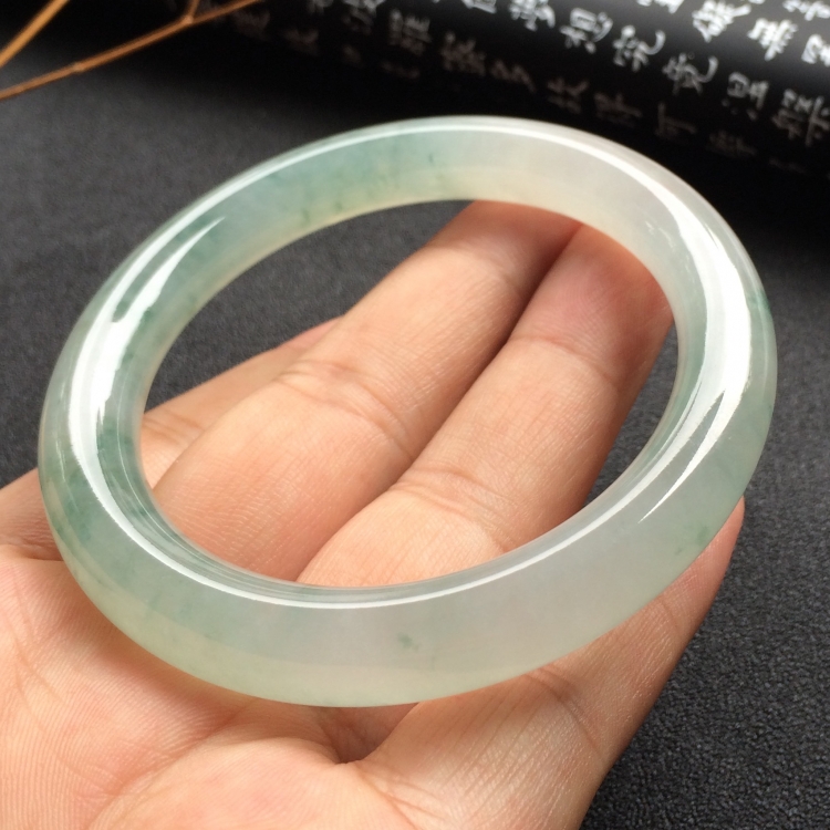 （超值推荐）冰种飘花圆条手镯（56mm）