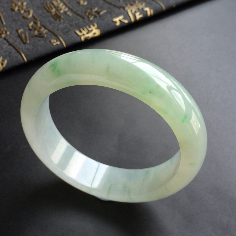 (超值推荐)糯冰种飘花手镯(57.4mm)