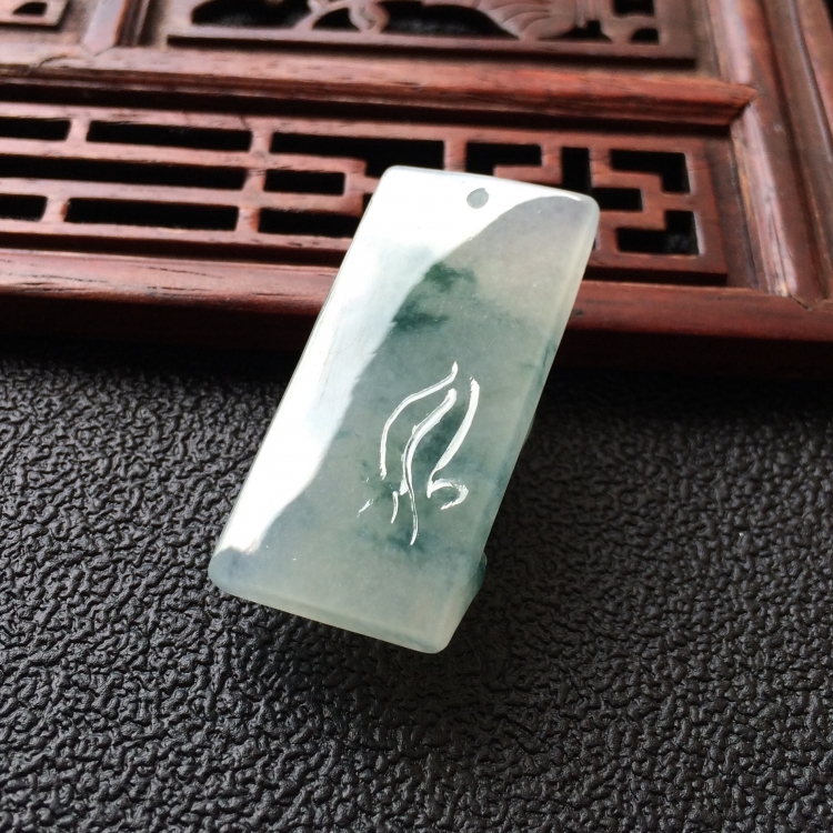 (超值推荐)冰种飘花玫瑰挂件