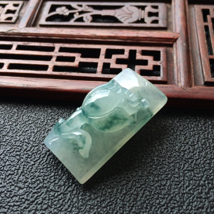 (超值推荐)冰种飘花玫瑰挂件