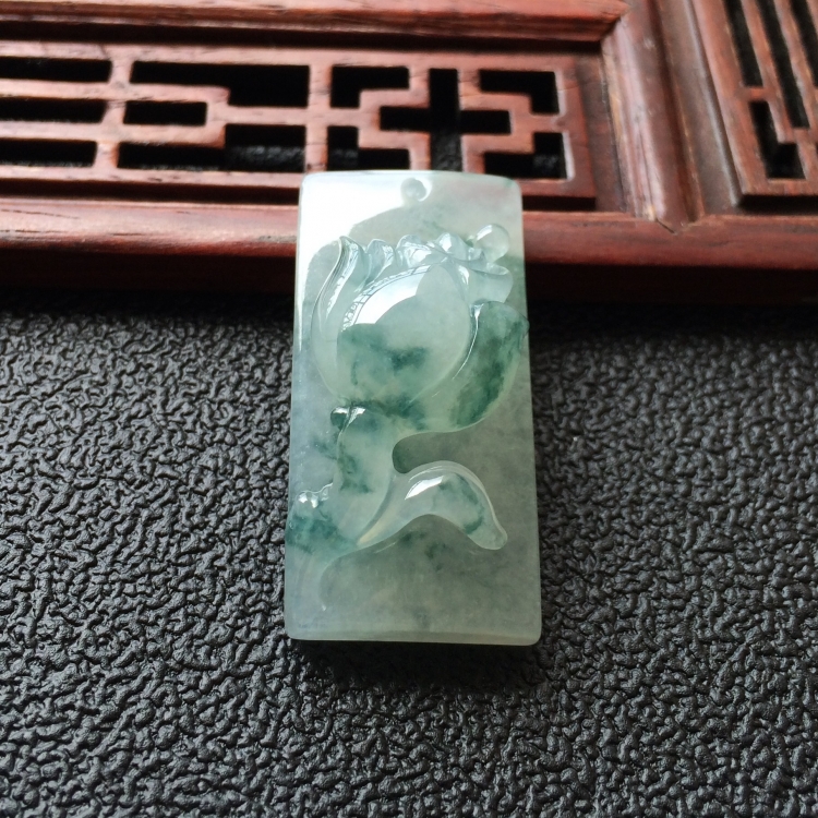 (超值推荐)冰种飘花玫瑰挂件