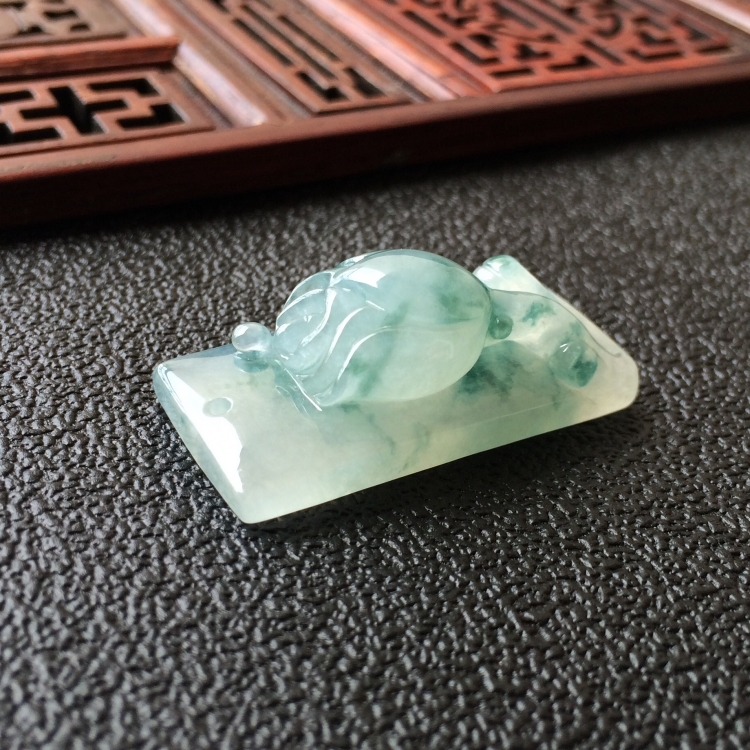 (超值推荐)冰种飘花玫瑰挂件