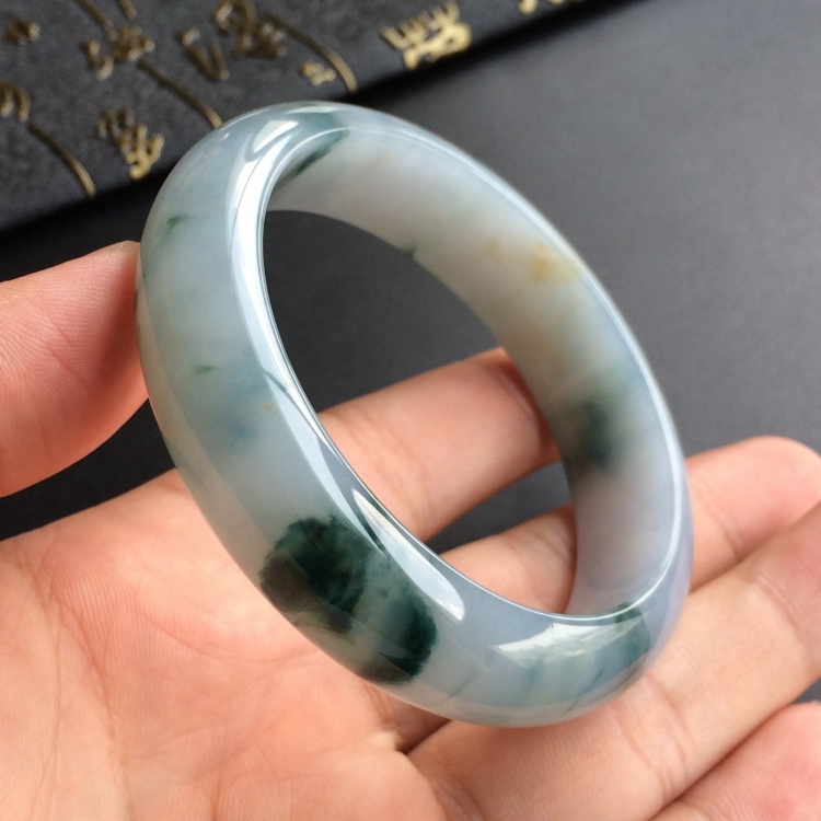 (超值推荐)糯冰种飘花手镯(55.2mm)