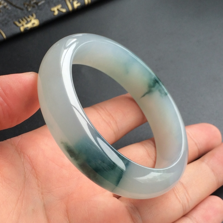 (超值推荐)糯冰种飘花手镯(55.7mm)