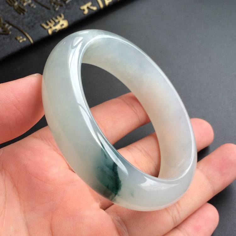 (超值推荐)糯冰种飘花手镯(56mm)
