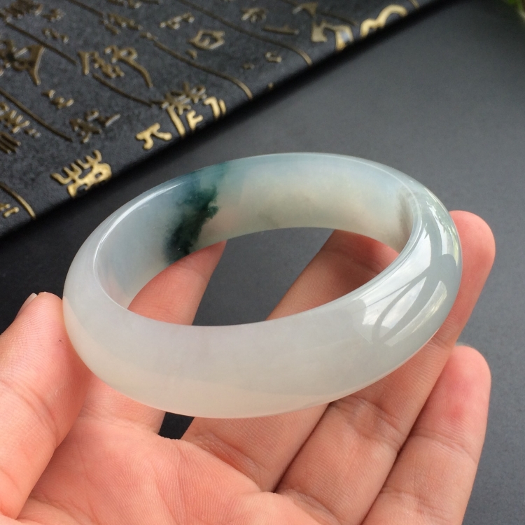(超值推荐)糯冰种飘花手镯(56mm)