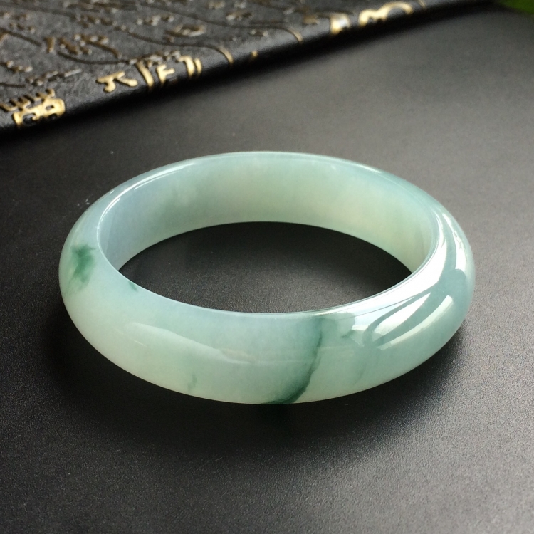 (超值推荐)糯冰种飘花手镯(55.7mm)