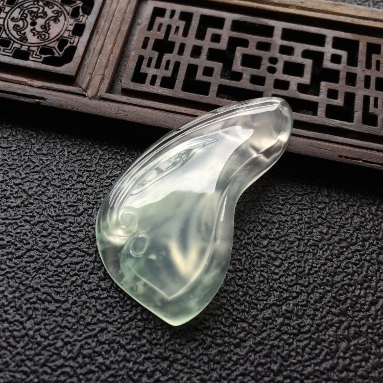 (超值推荐)冰玻种淡晴水年年有余挂件