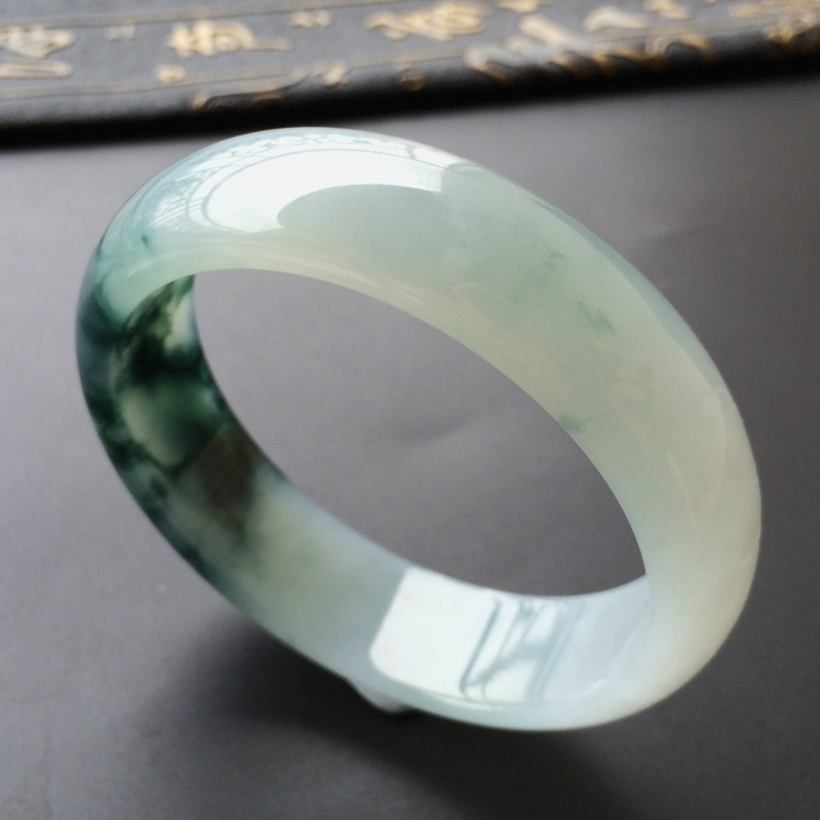 (超值推荐)糯冰种飘花手镯(57.5mm)