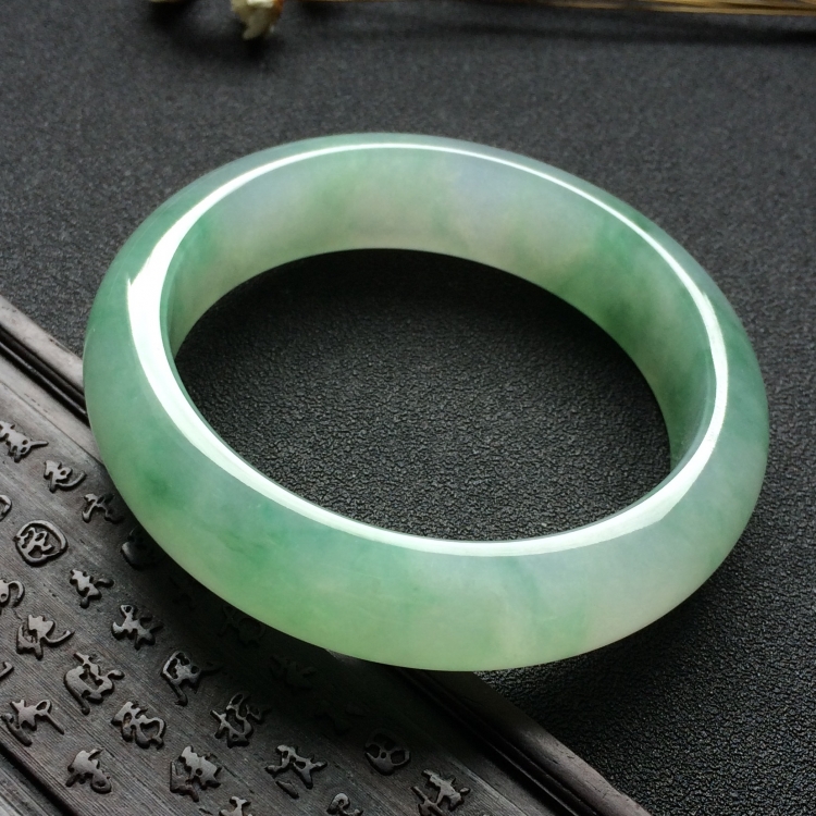 （超值推荐）糯冰种飘花手镯（57.8mm）