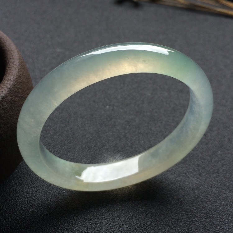 （超值推荐）冰种淡晴水贵妃镯（53.1mm-46.7mm）
