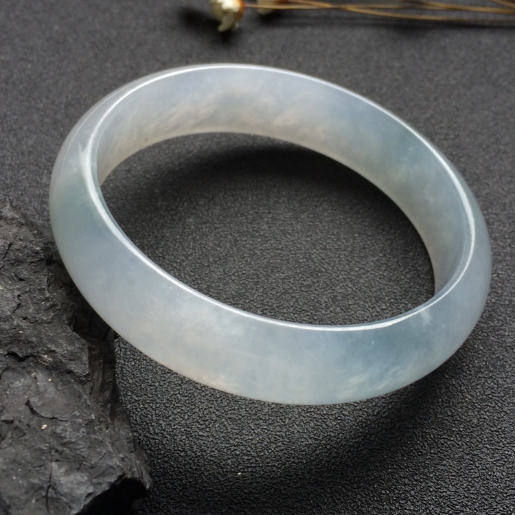 （超值推荐）冰种淡晴水手镯（59.1mm）