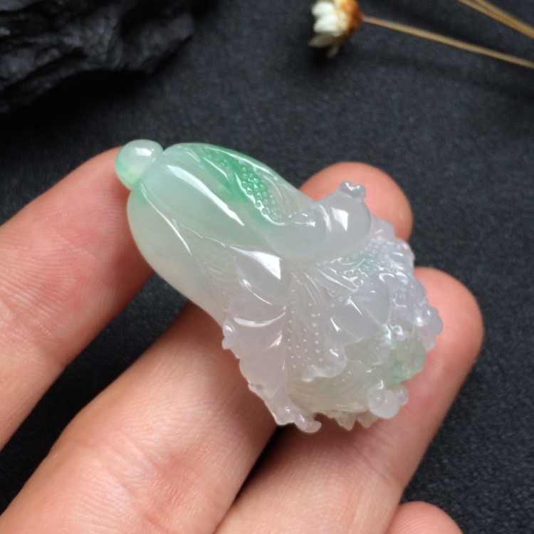 （超值推荐）冰种飘翠白菜挂件