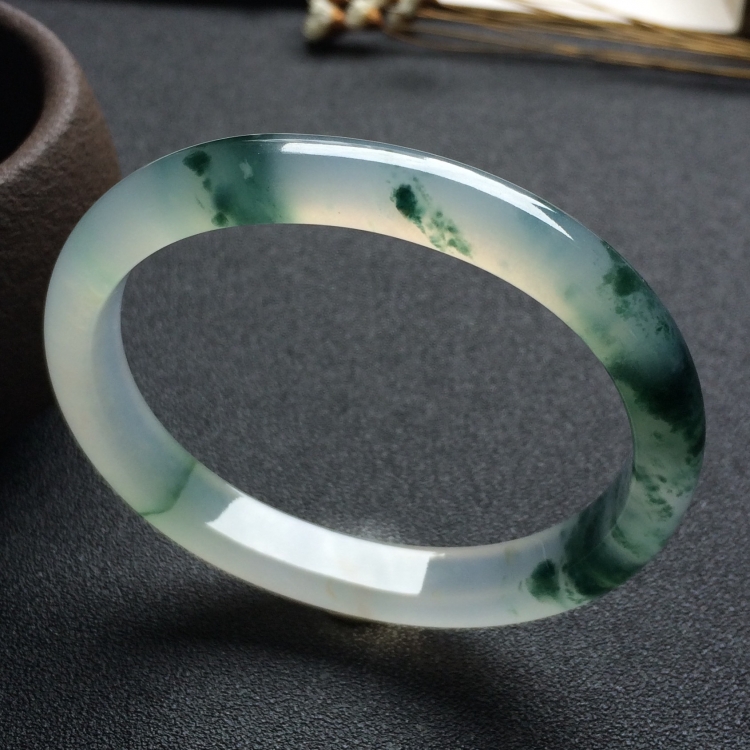 （超值推荐）冰种飘花贵妃镯（55.9mm-48mm）