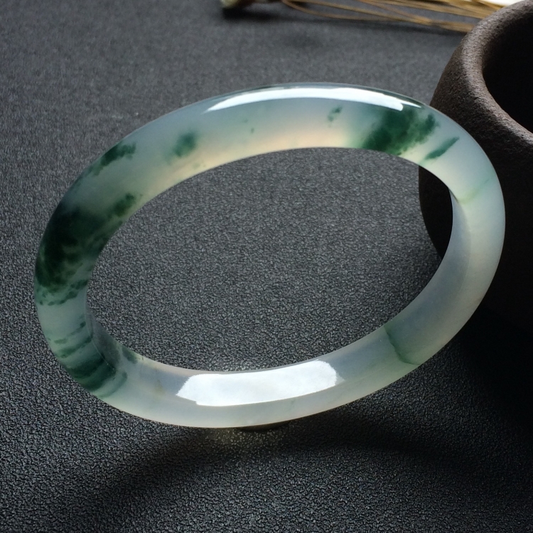 （超值推荐）冰种飘花贵妃镯（55.9mm-48mm）