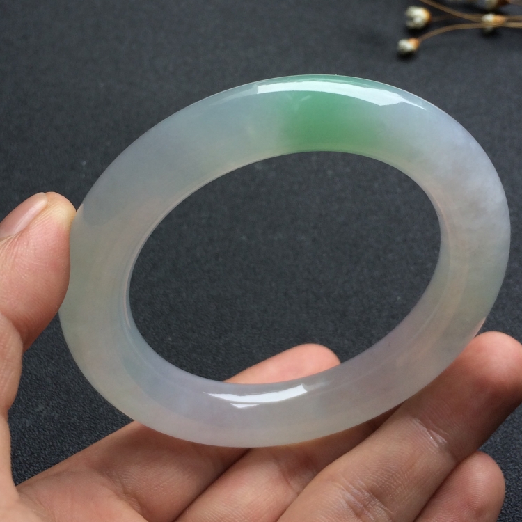 （超值推荐）冰种晴水圆条手镯（55.6mm）