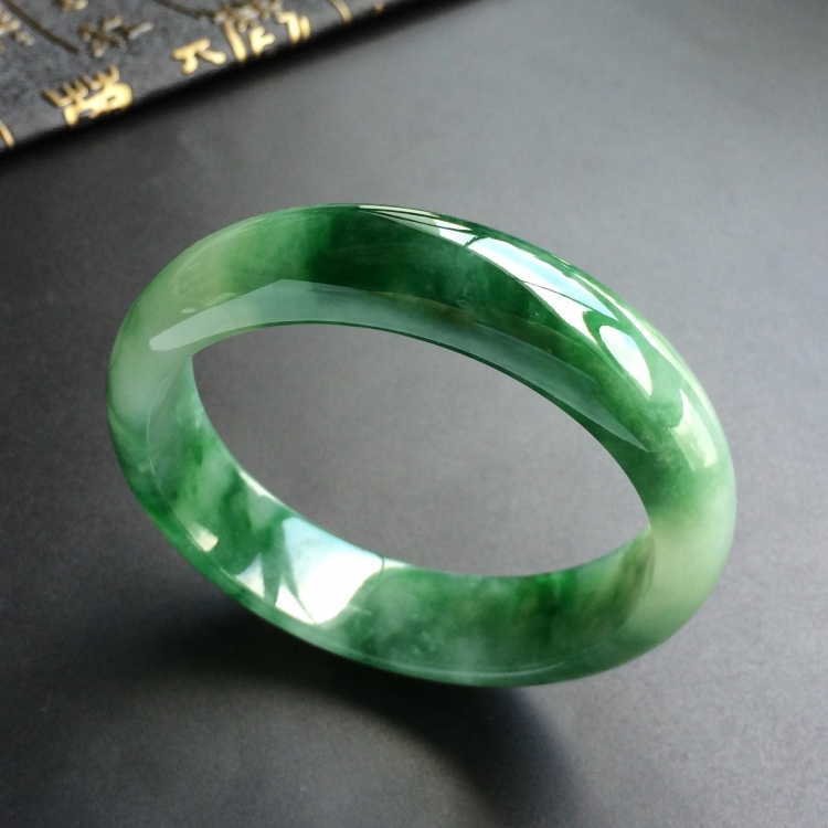 (超值推荐)糯冰种飘花手镯(58.5mm)