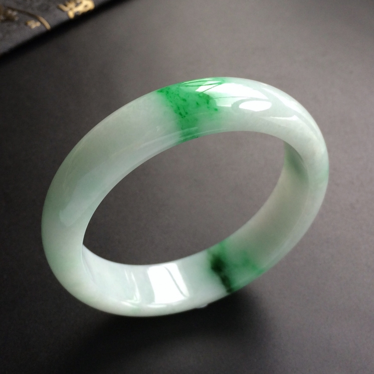 (超值推荐)糯冰种飘翠手镯(58.7mm)