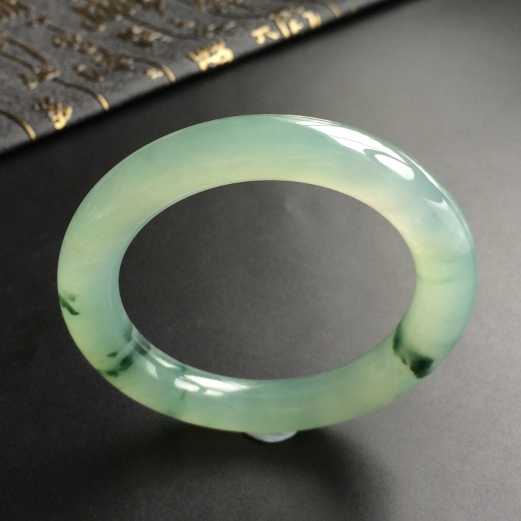 (超值推荐)冰种飘花圆条手镯(54.5mm)