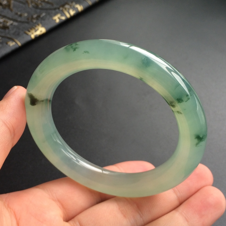 (超值推荐)冰种飘花圆条手镯(54.5mm)