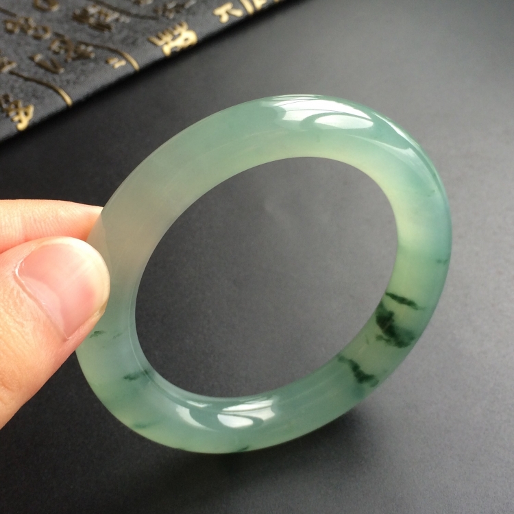 (超值推荐)冰种飘花圆条手镯(54.5mm)