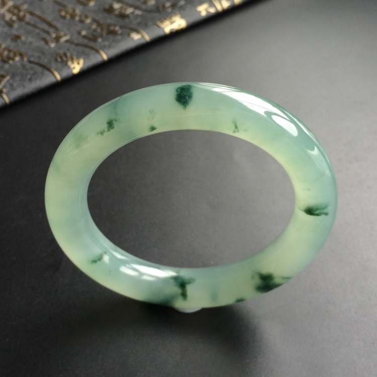 (超值推荐)冰种飘花圆条手镯(55.5mm)
