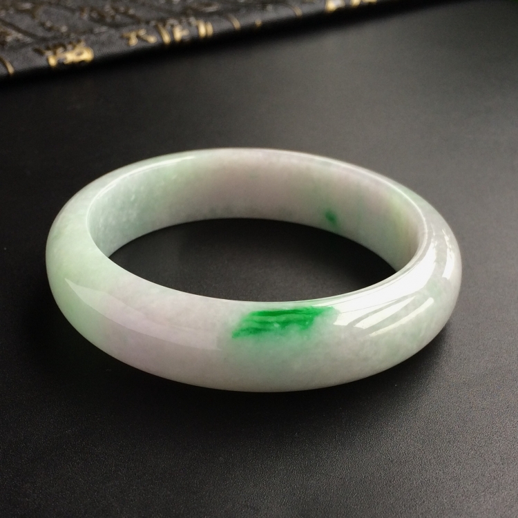 (超值推荐)糯冰种淡春带彩手镯(57mm)