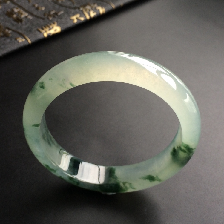 (超值推荐)冰种飘花手镯(55.1mm)