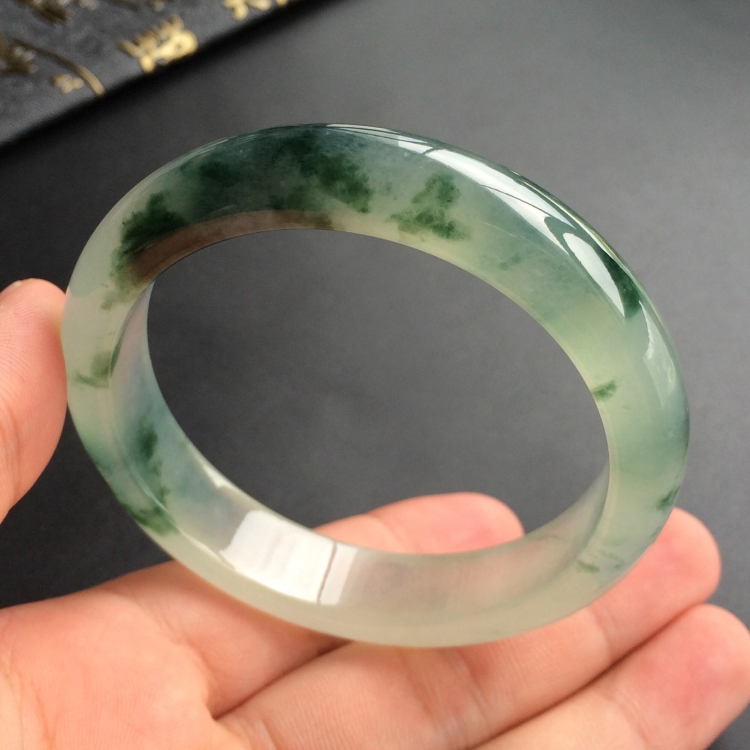 (超值推荐)冰种飘花手镯(55.1mm)
