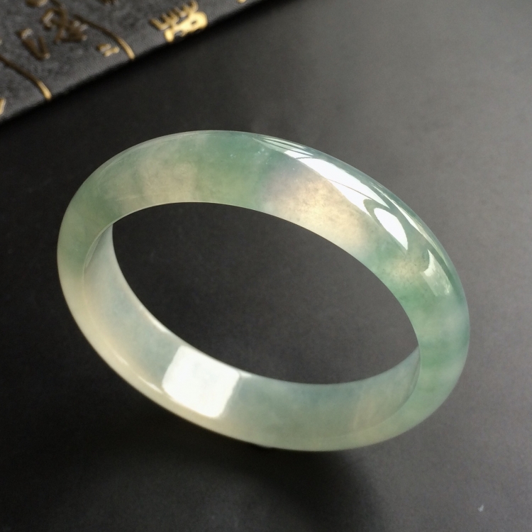 (超值推荐)冰种飘花手镯(57.7mm)
